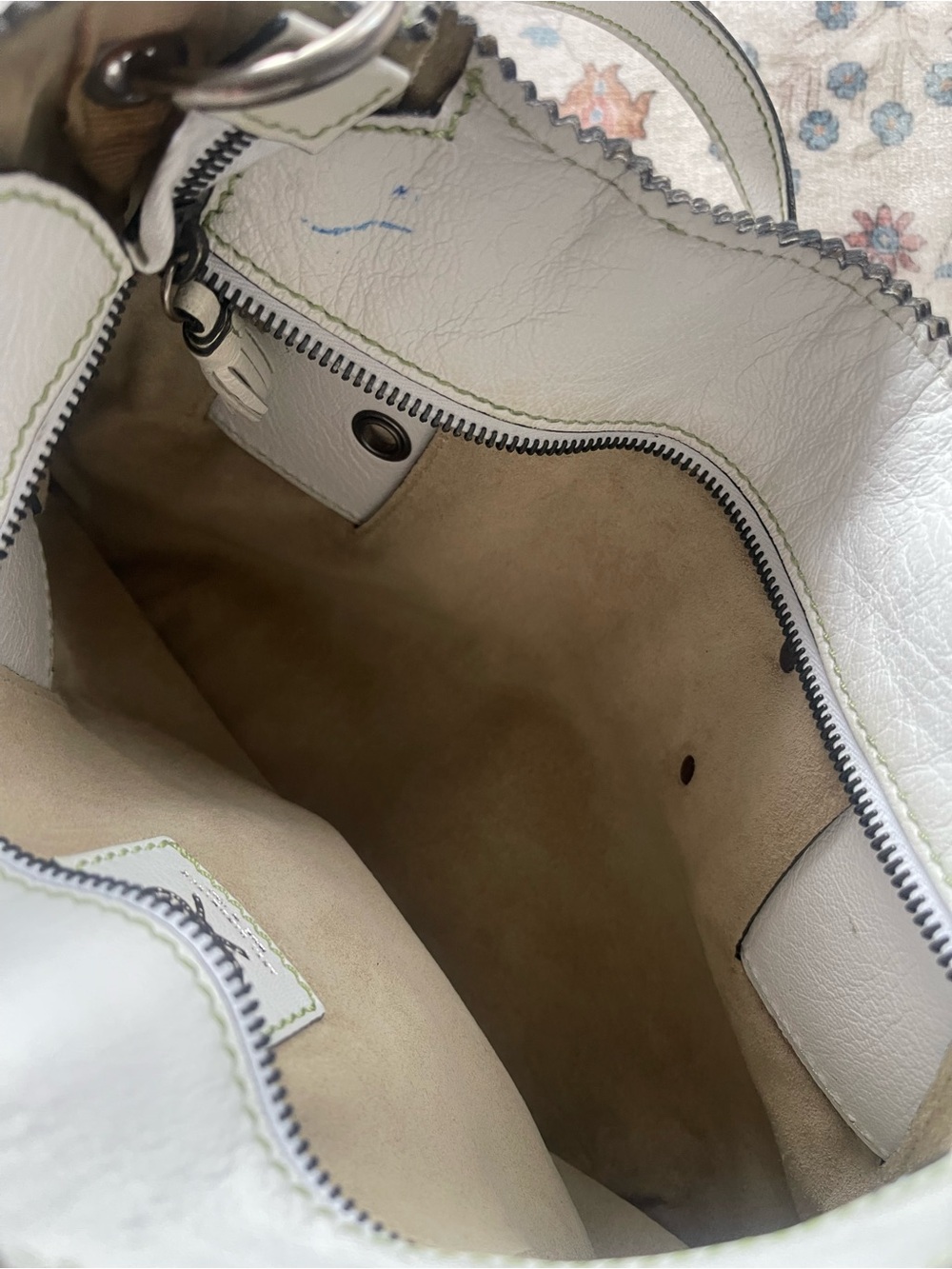 Anya Hindmarch White Leather Y2K Shoulder Bag with Oversized Buckle - Picture 11 of 12